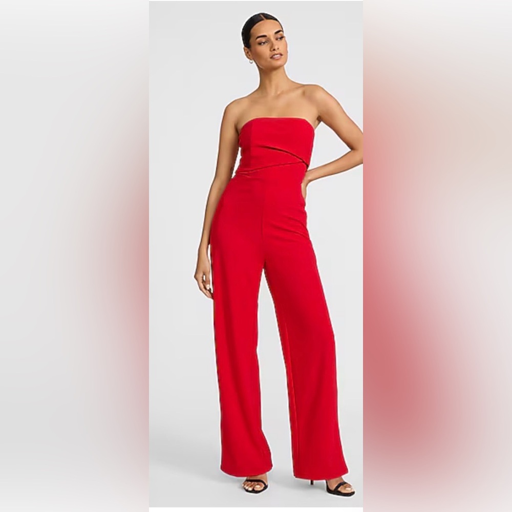 Express, strapless, ruched, wide leg, Jumpsuit, NWOT, size small